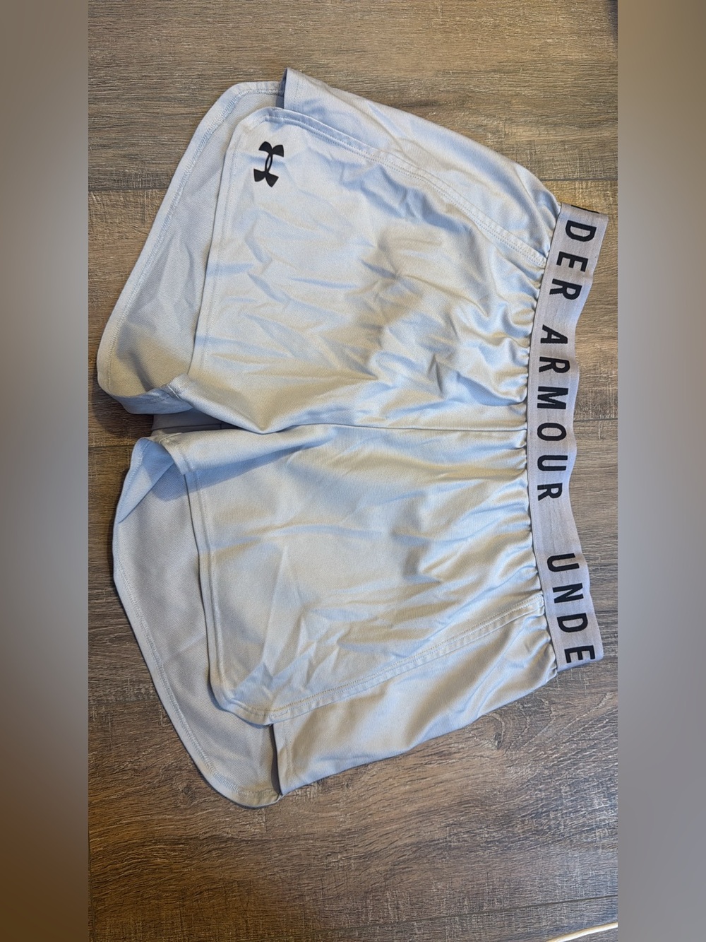 Under Armour Men’s Light Gray Athletic Shorts with Branded Waistband